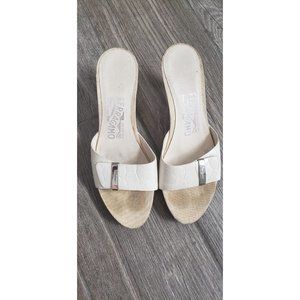 Salvatorre Ferregamo Crema & Linen Magnolia,Pebble Calf Mules/Slides In Size 4.5